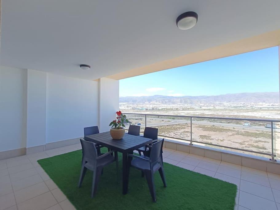 Mar Y Sal 12 Suites, Gran Terraza Con Vistas Al Mar, 2 Hab, Garaje Y Piscina Roquetas de Mar Luaran gambar