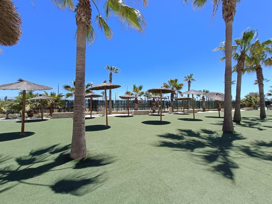 Mar Y Sal 12 Suites, Gran Terraza Con Vistas Al Mar, 2 Hab, Garaje Y Piscina Roquetas de Mar Luaran gambar